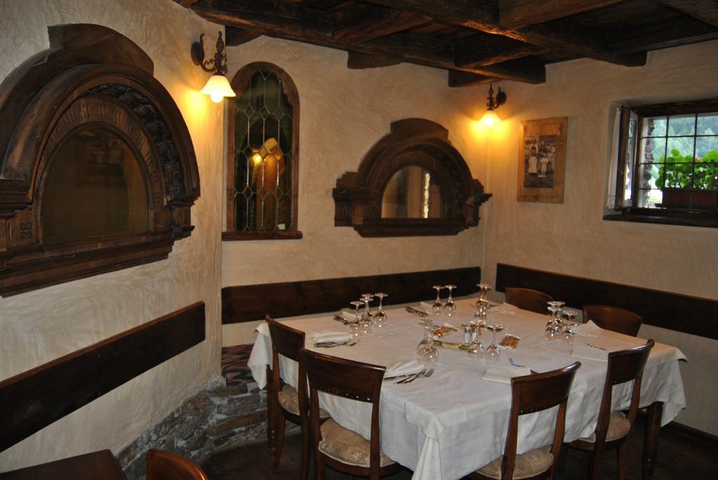 Casa Vacanza La Rocca Chiesa in Valmalenco Exteriör bild