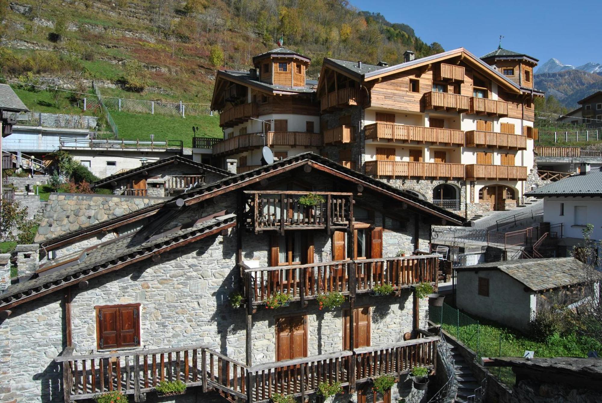 Casa Vacanza La Rocca Chiesa in Valmalenco Exteriör bild