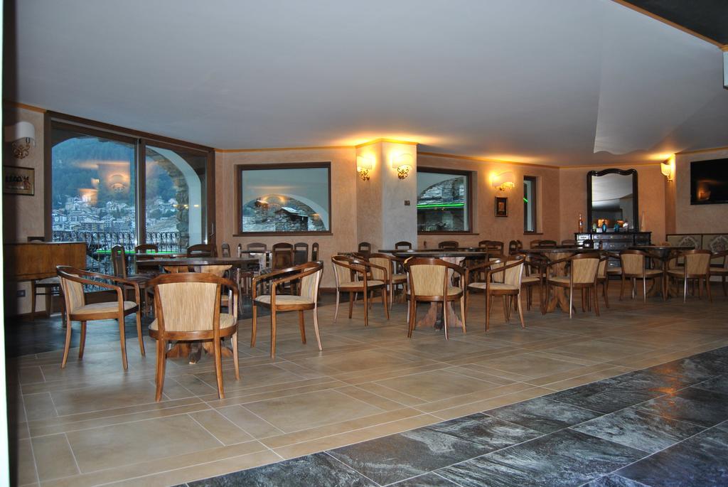 Casa Vacanza La Rocca Chiesa in Valmalenco Exteriör bild