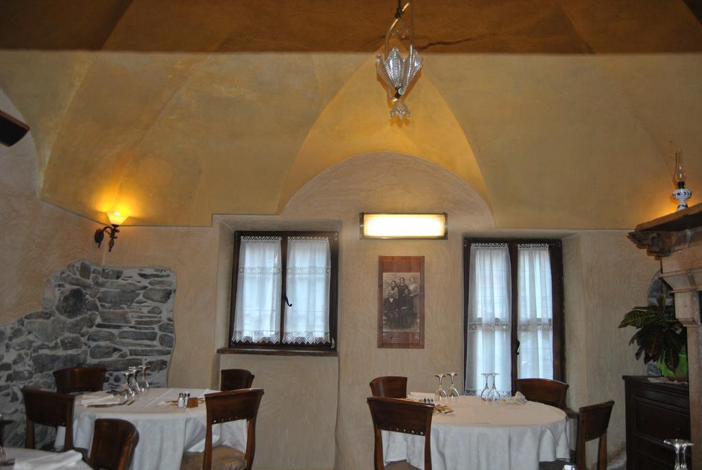 Casa Vacanza La Rocca Chiesa in Valmalenco Exteriör bild