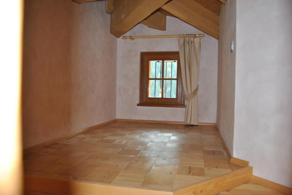 Casa Vacanza La Rocca Chiesa in Valmalenco Rum bild