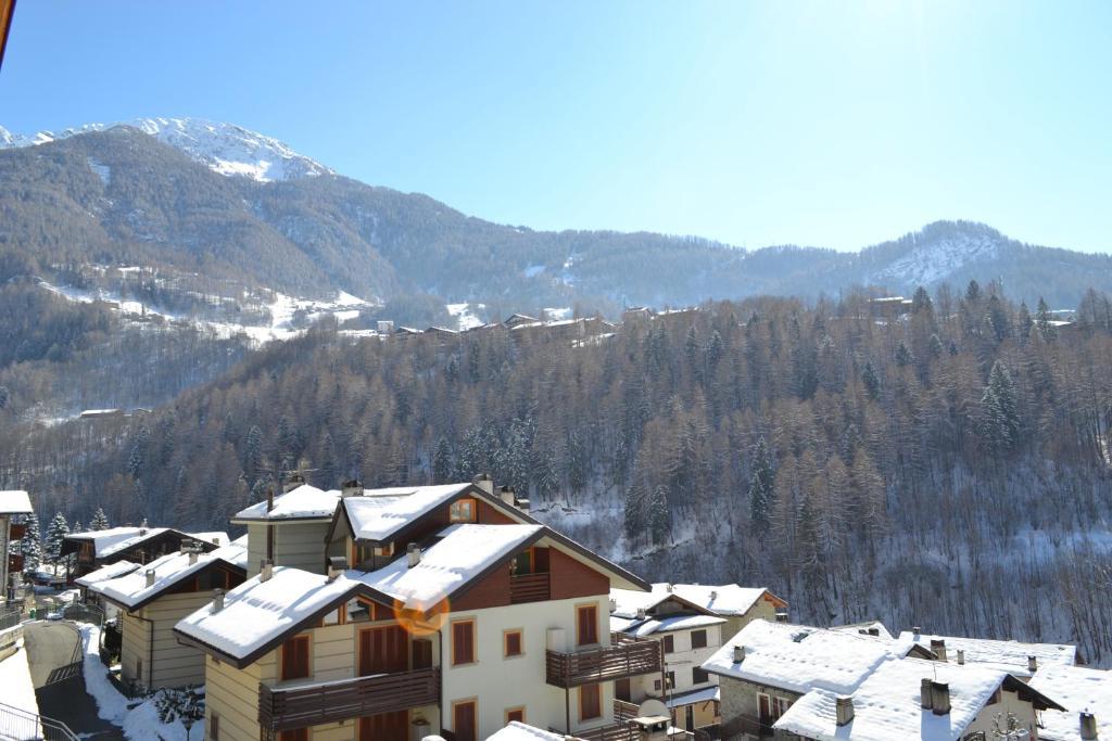 Casa Vacanza La Rocca Chiesa in Valmalenco Rum bild